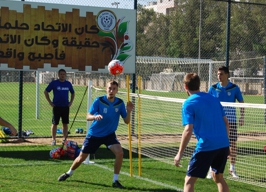 Nogotenis na jutarnjem treningu u Dubaiju