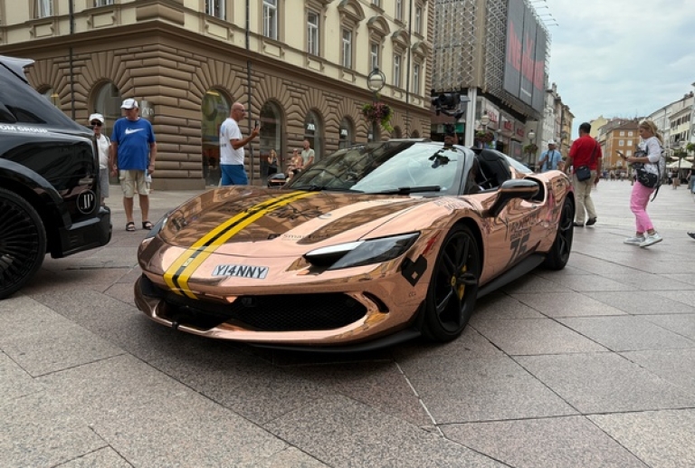 Spektakl na Korzu: Yiannimize Grand Tour 2025 oduševio Rijeku