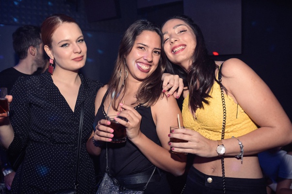 opera2610191