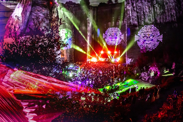 cave2106